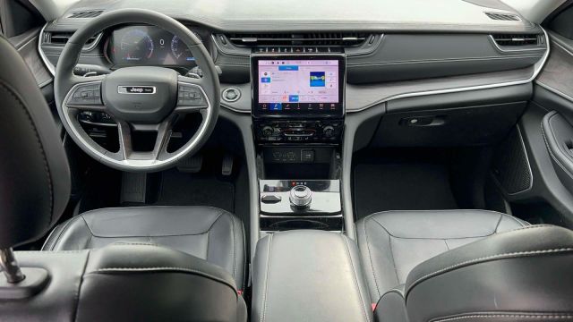 2022 Jeep Grand Cherokee L Limited 4x4