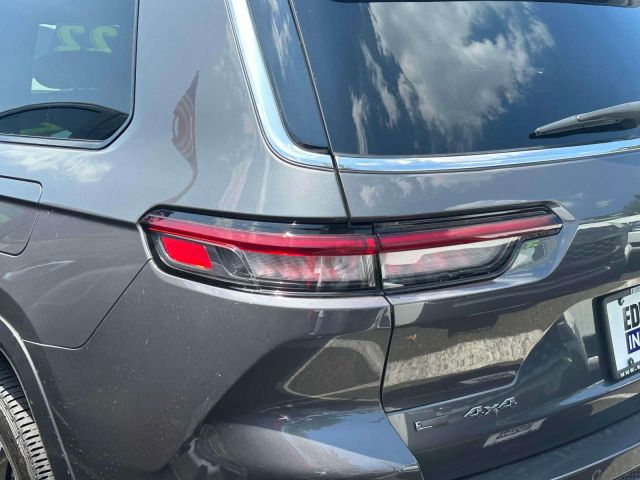 2022 Jeep Grand Cherokee L Overland 4x4
