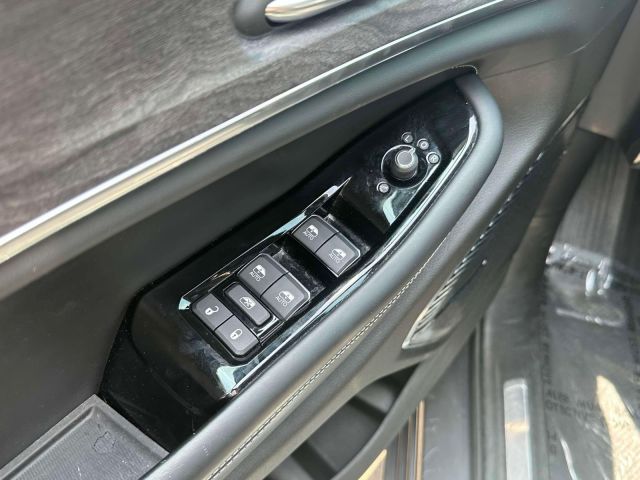 2022 Jeep Grand Cherokee L Overland 4x4