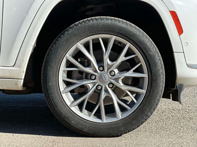 2022 Jeep Grand Cherokee L Summit 4x4