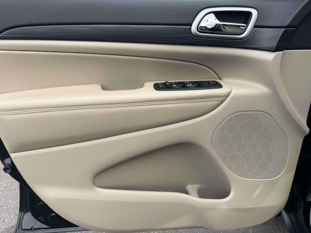 2022 Jeep Grand Cherokee WK Laredo E 4x4