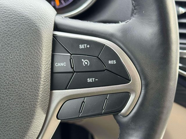 2022 Jeep Grand Cherokee WK Laredo E 4x4