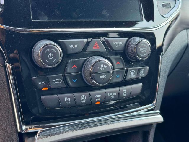 2022 Jeep Grand Cherokee WK Laredo X 4x4