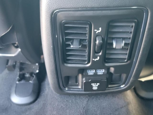 2022 Jeep Grand Cherokee WK Limited 4x4 2022 Jeep Grand Cherokee WK Limited 4x4