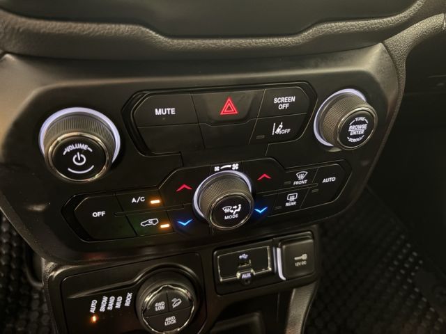 2022 Jeep Renegade Trailhawk 2022 Jeep Renegade Trailhawk