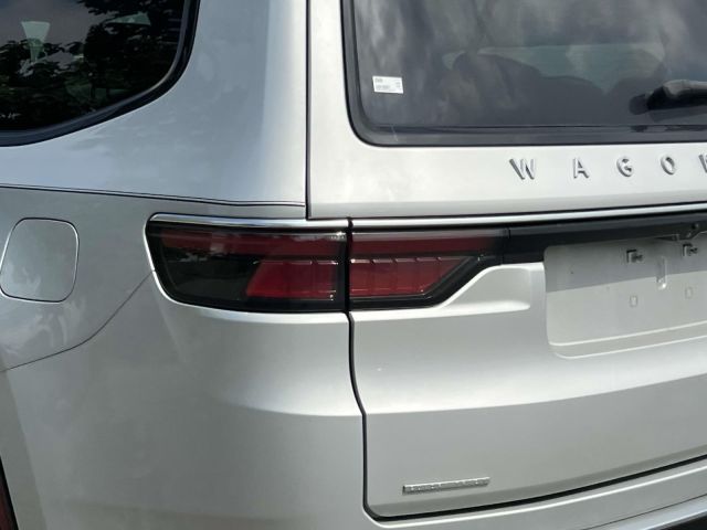 2022 Jeep Wagoneer Series III 4x4