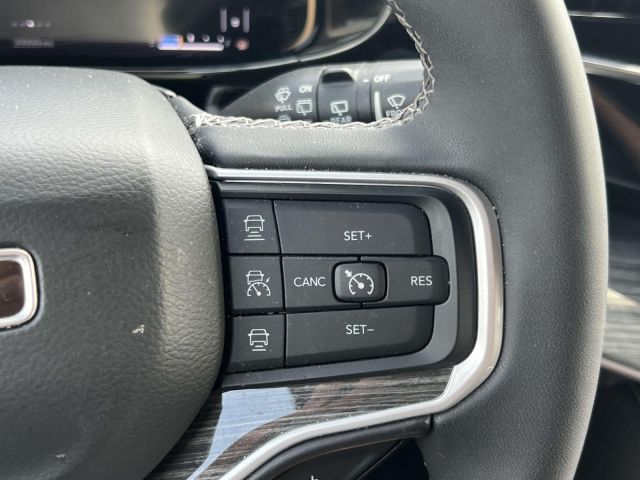2022 Jeep Wagoneer Series III 4x4