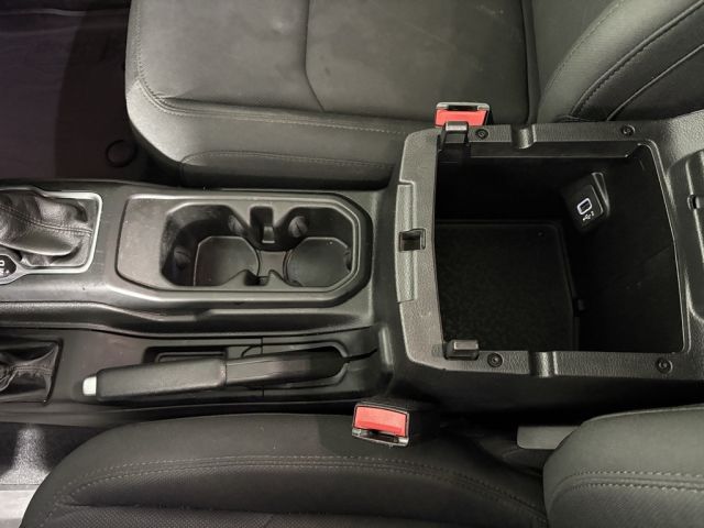 2022 Jeep Wrangler Sport S