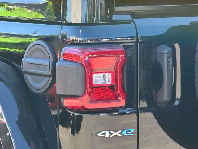 2022 Jeep Wrangler 4xe Unlimited Sahara 4x4