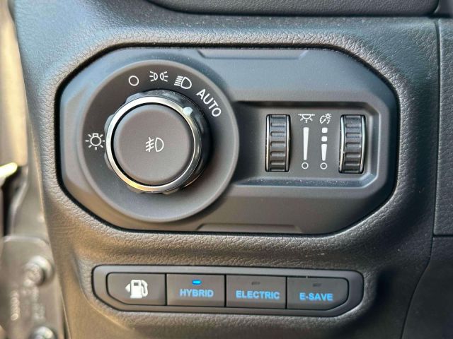 2022 Jeep Wrangler 4xe Unlimited Sahara 4x4 2022 Jeep Wrangler 4xe Unlimited Sahara 4x4