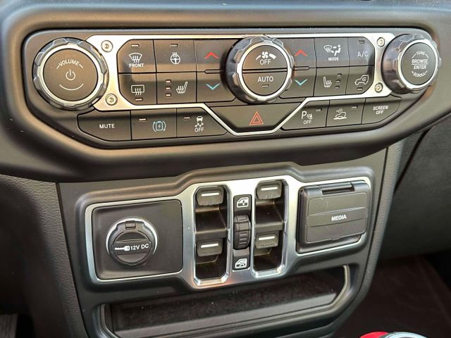 2022 Jeep Wrangler 4xe Unlimited Sahara 4x4 2022 Jeep Wrangler 4xe Unlimited Sahara 4x4