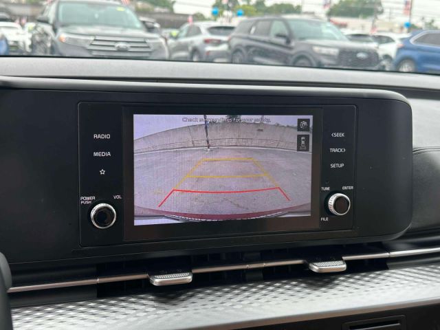 2022 Kia Carnival LXS FWD
