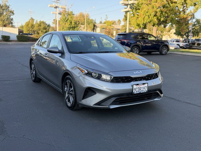 2022 Kia Forte LXS 2022 Kia Forte LXS