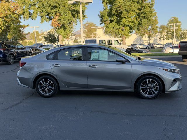 2022 Kia Forte LXS 2022 Kia Forte LXS
