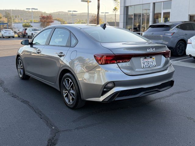 2022 Kia Forte LXS 2022 Kia Forte LXS