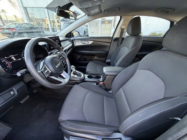 2022 Kia Forte LXS 2022 Kia Forte LXS