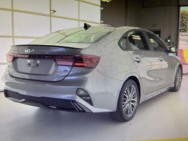 2022 Kia Forte GT-Line IVT