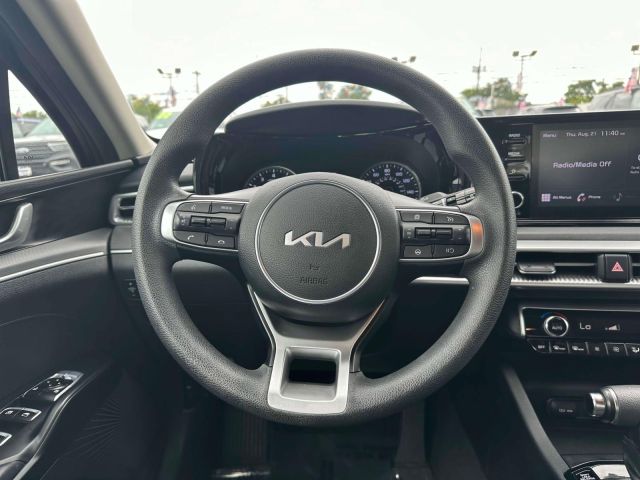 2022 Kia K5 LXS Auto FWD