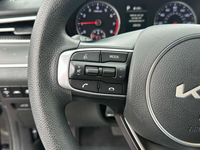 2022 Kia K5 LXS Auto FWD