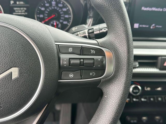 2022 Kia K5 LXS Auto FWD