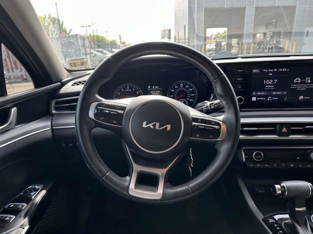 2022 Kia K5 LXS