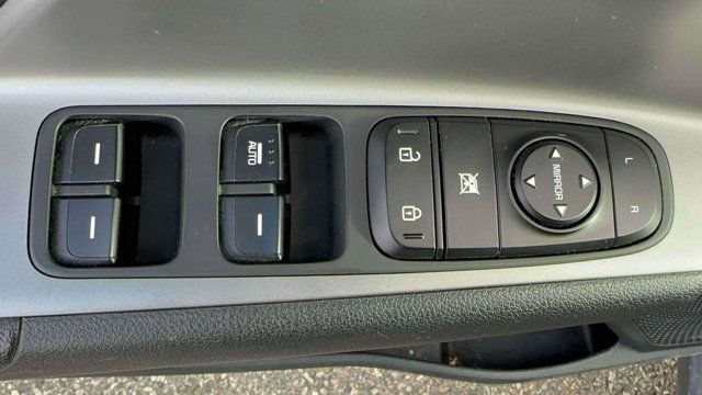 2022 Kia Niro LX 2022 Kia Niro LX