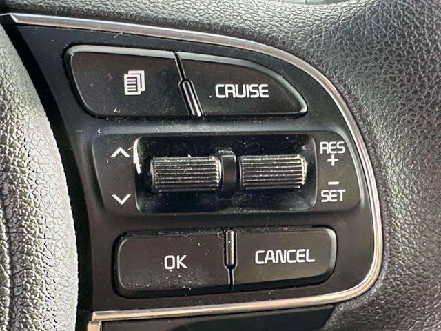 2022 Kia Niro LX 2022 Kia Niro LX