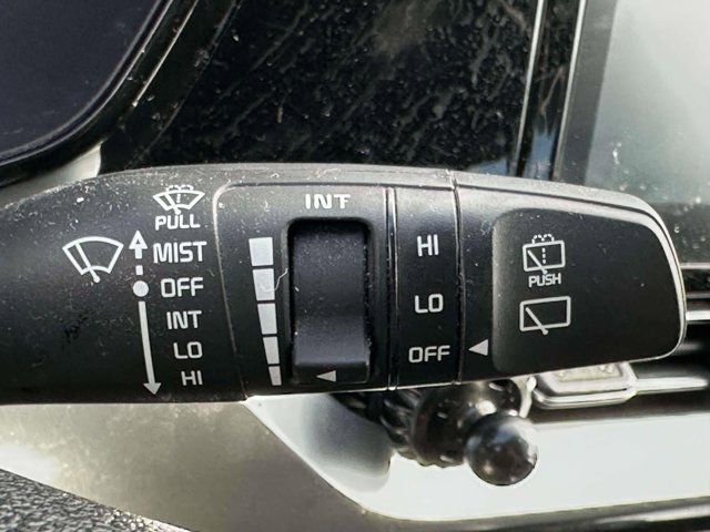 2022 Kia Niro LX 2022 Kia Niro LX