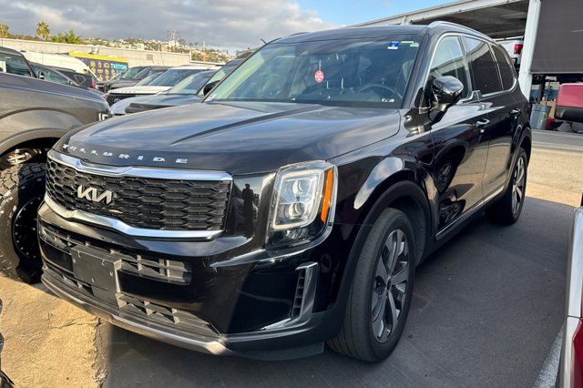 2022 Kia Telluride EX Pre-Owned 2022 Kia Telluride EX Pre-Owned