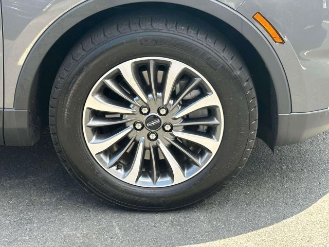 2022 Lincoln Nautilus Standard AWD