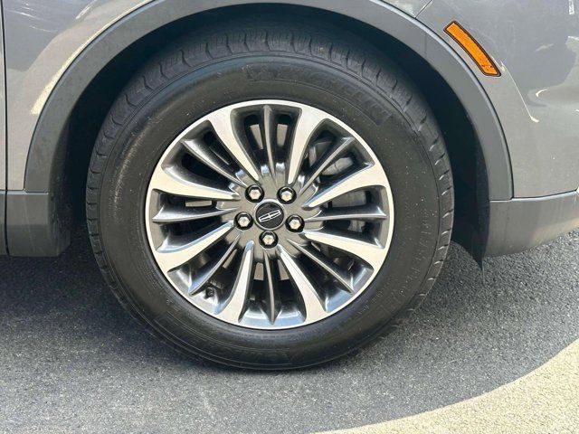 2022 Lincoln Nautilus Standard