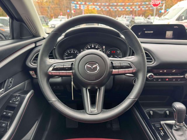 2022 Mazda CX-30 2.5 S Carbon Edition AWD 2022 Mazda CX-30 2.5 S Carbon Edition AWD