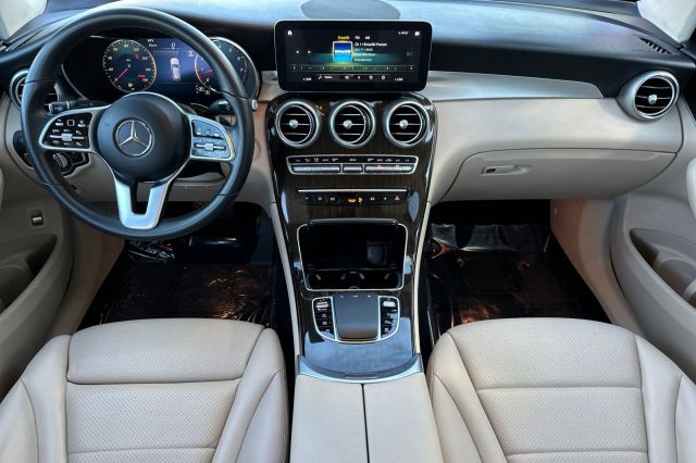 2022 Mercedes-Benz GLC GLC 300 2022 Mercedes-Benz GLC GLC 300
