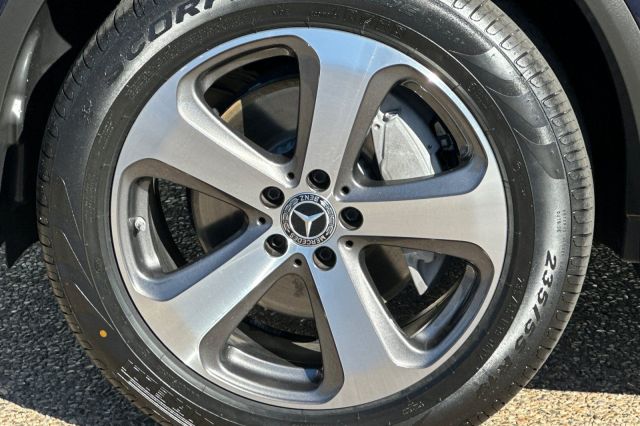 2022 Mercedes-Benz GLC GLC 300 2022 Mercedes-Benz GLC GLC 300