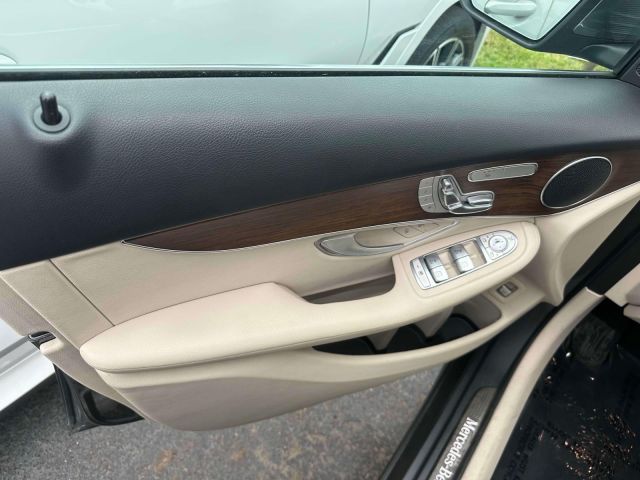 2022 Mercedes-Benz GLC GLC 300 4MATIC SUV