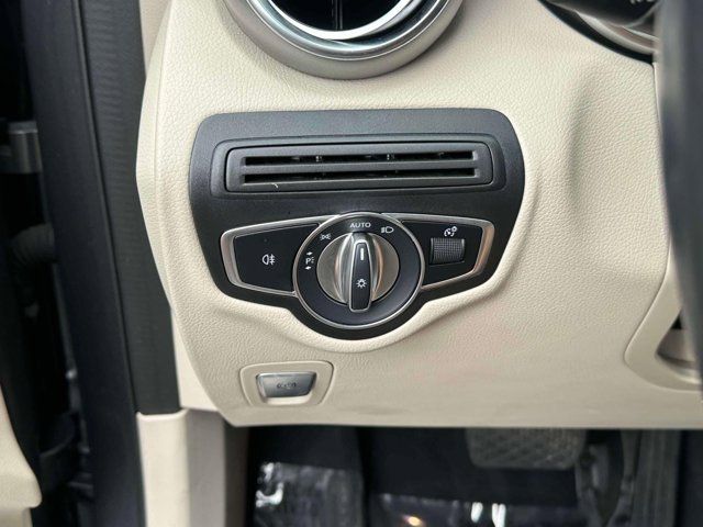 2022 Mercedes-Benz GLC GLC 300 2022 Mercedes-Benz GLC GLC 300