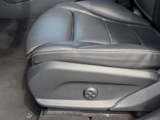 2022 Mercedes-Benz GLC GLC 300 2022 Mercedes-Benz GLC GLC 300