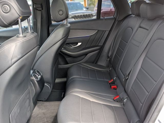 2022 Mercedes-Benz GLC GLC 300 2022 Mercedes-Benz GLC GLC 300