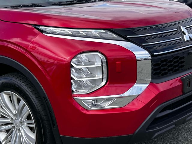 2022 Mitsubishi Outlander ES S-AWC