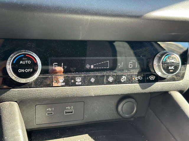 2022 Mitsubishi Outlander ES