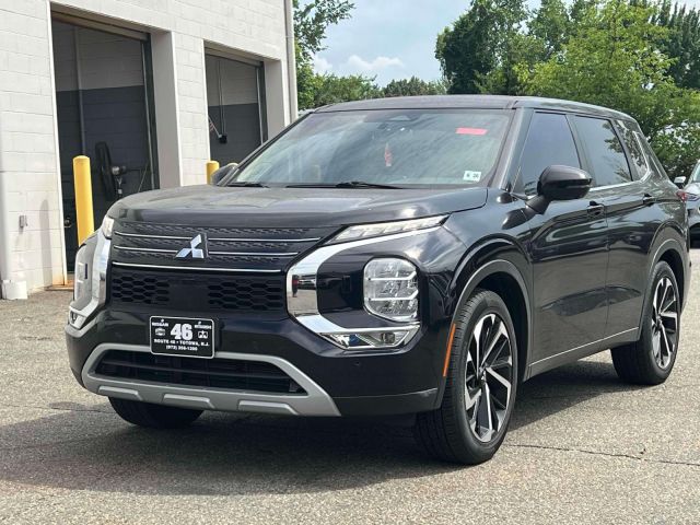 2022 Mitsubishi Outlander SE S-AWC *Ltd Avail*