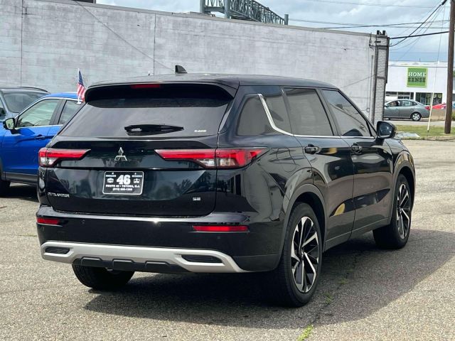 2022 Mitsubishi Outlander SE S-AWC *Ltd Avail*