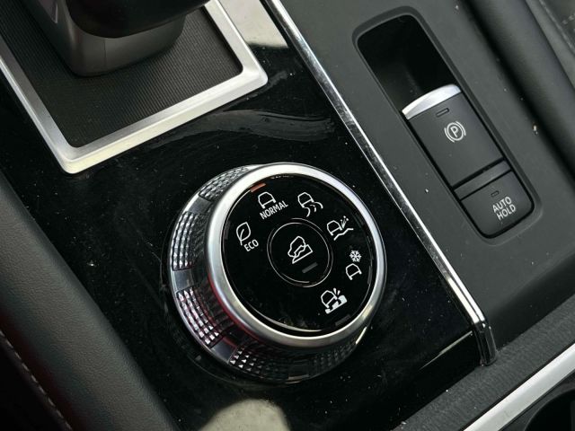 2022 Mitsubishi Outlander SE S-AWC *Ltd Avail*