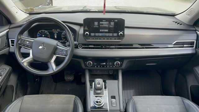 2022 Mitsubishi Outlander SE S-AWC *Ltd Avail*