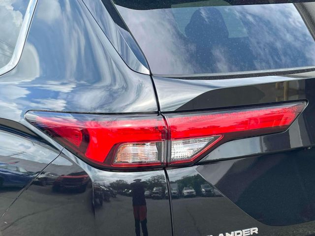 2022 Mitsubishi Outlander SE S-AWC *Ltd Avail*
