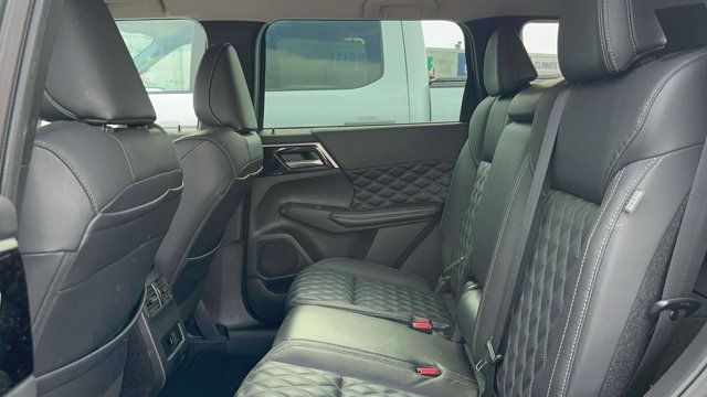 2022 Mitsubishi Outlander SEL