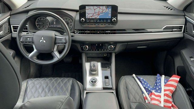 2022 Mitsubishi Outlander SEL
