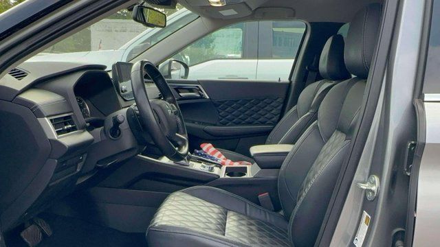2022 Mitsubishi Outlander SEL