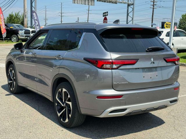 2022 Mitsubishi Outlander SEL Launch Edition S-AWC