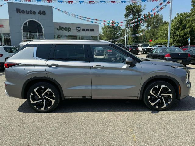 2022 Mitsubishi Outlander SEL Launch Edition S-AWC